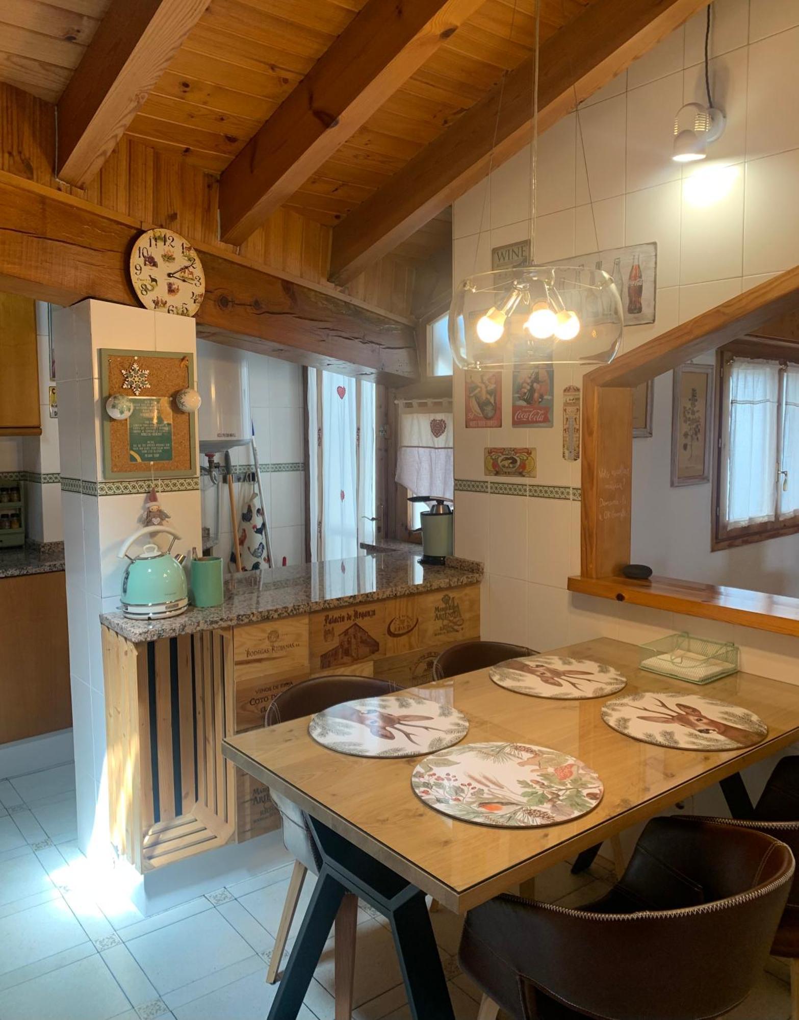Atico Con Encanto En Bellver De Cerdanya Apartment Exterior photo